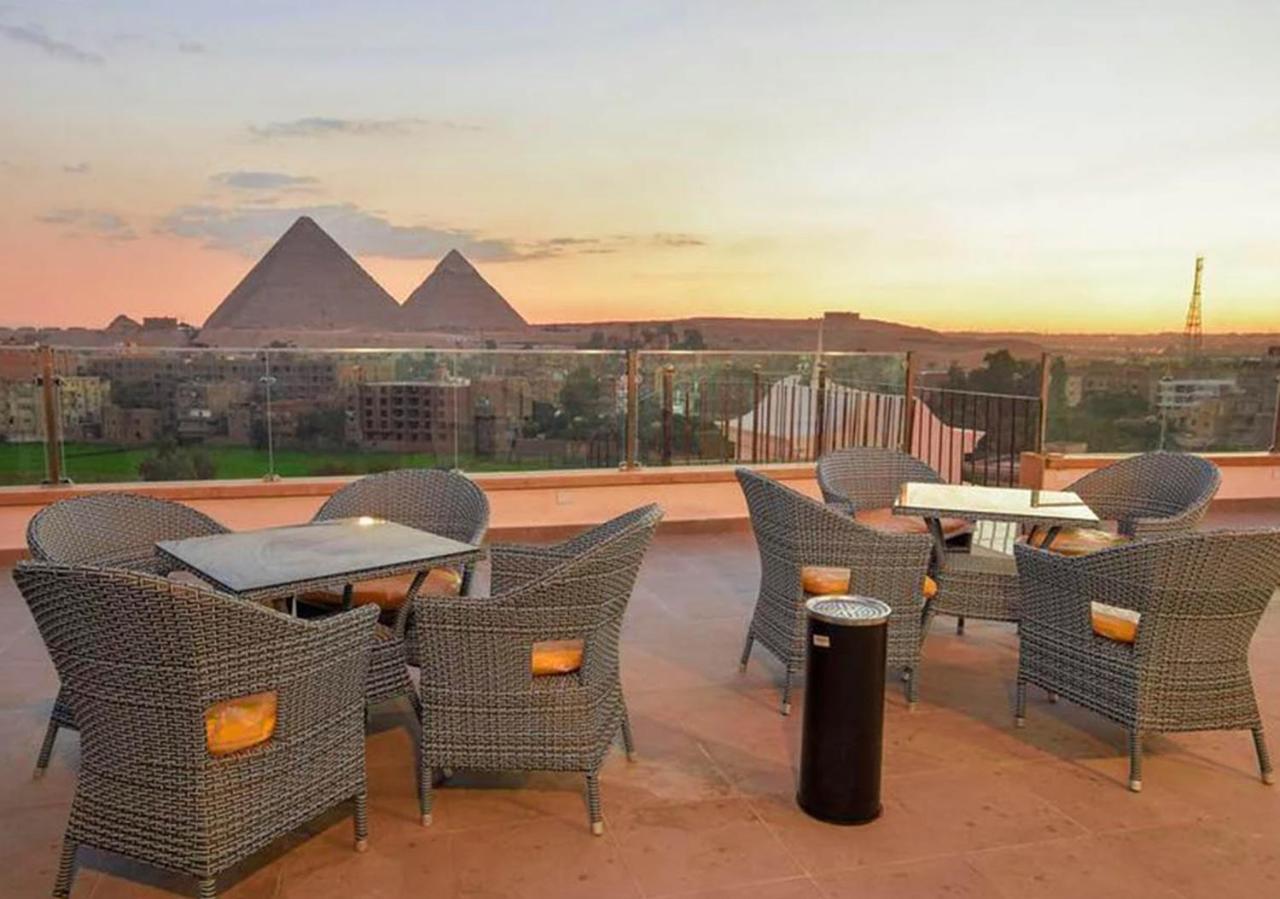 New Pyramids Eyes Hotel Kairó Kültér fotó